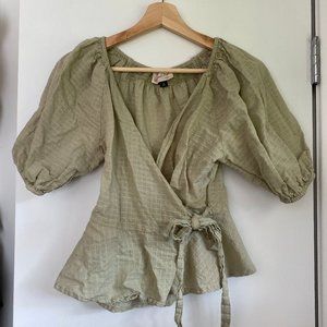 Universal Thread Wrap Tie Top